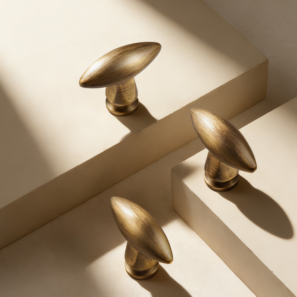 Woodworking Inspiration - Dooroom Solid Brass Furniture Handles CRetro-inspired